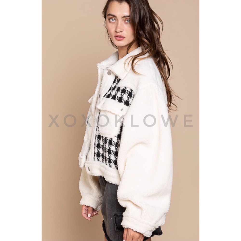 POL Ivory Teddy Coat | Houndstooth Sherpa Jacket Oversized Cropped Fit - Picture 9 of 10
